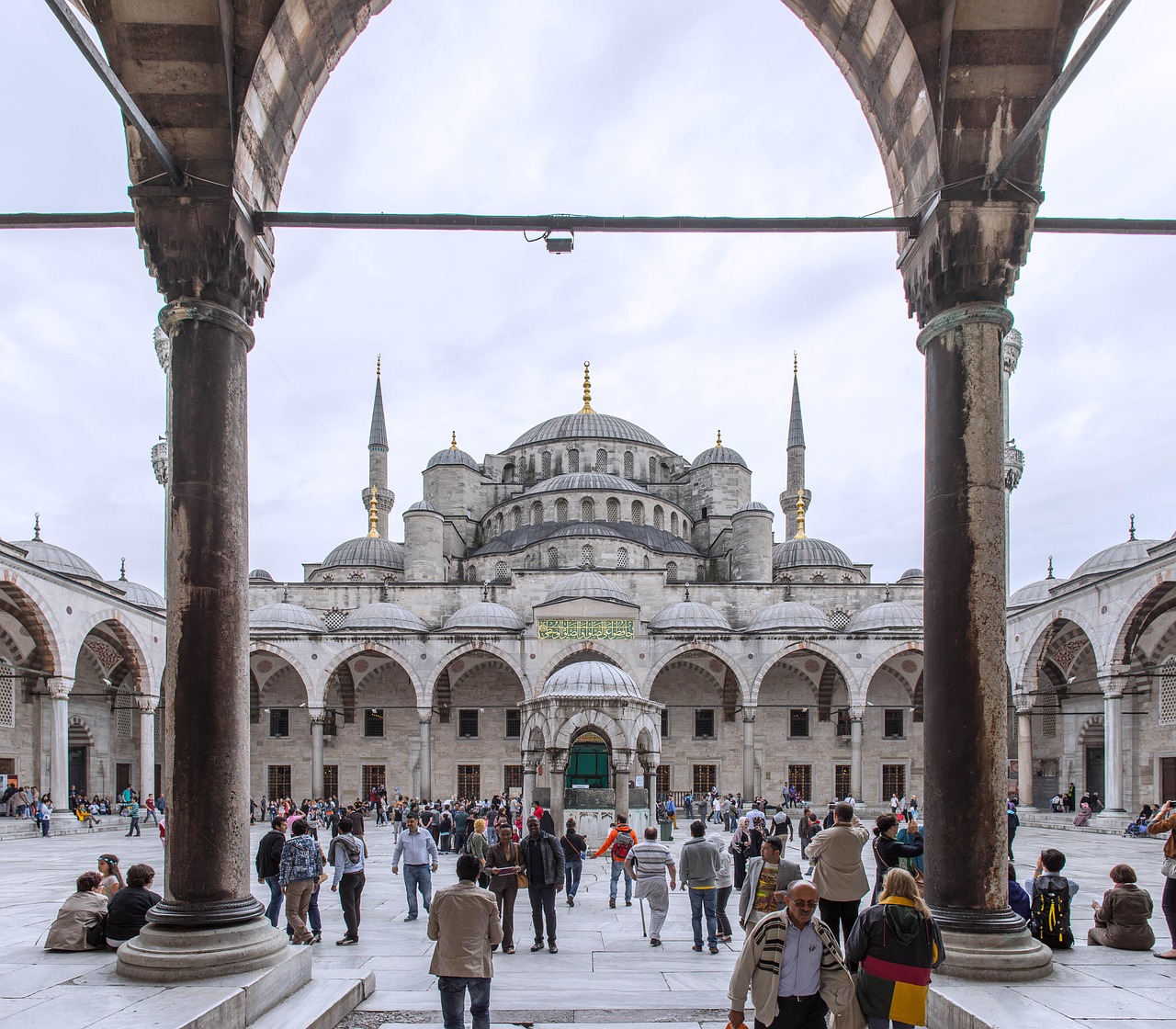 Crăciun în Istanbul: Tradiție și Farmec Oriental pentru Sărbători